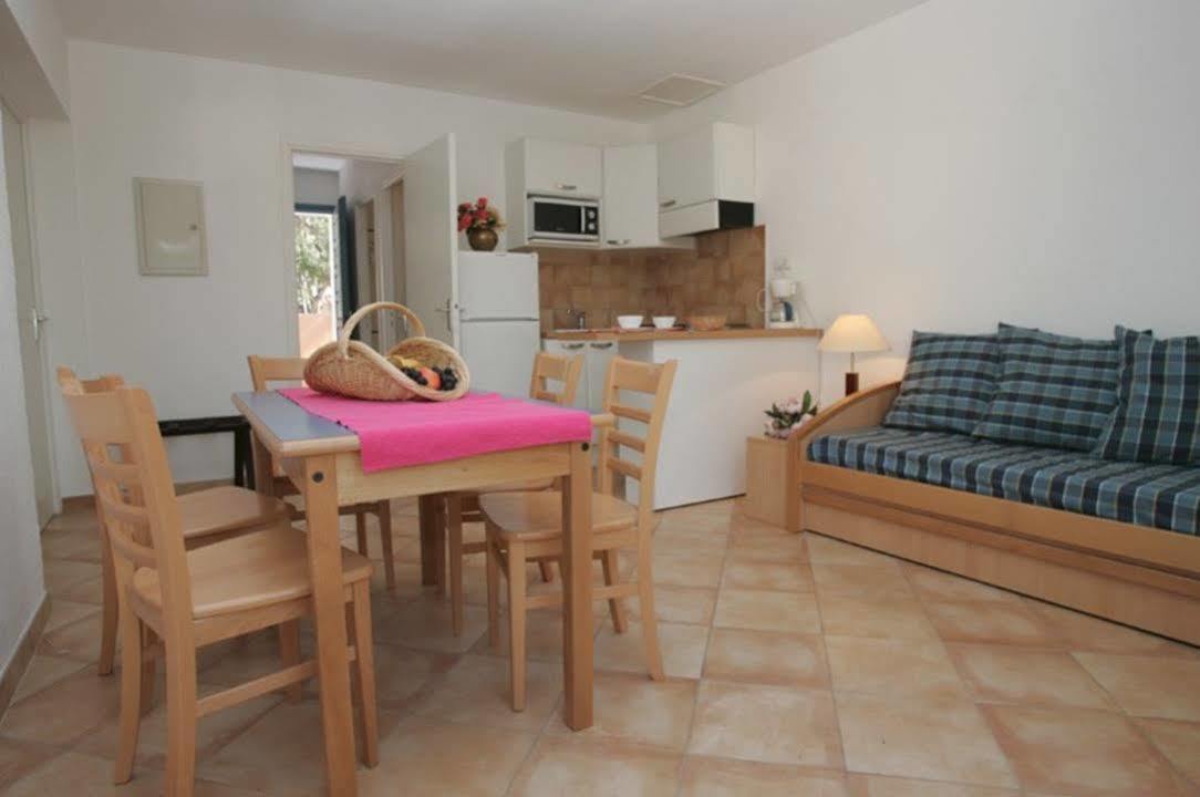 Residence Cala Bianca Борґо Екстер'єр фото