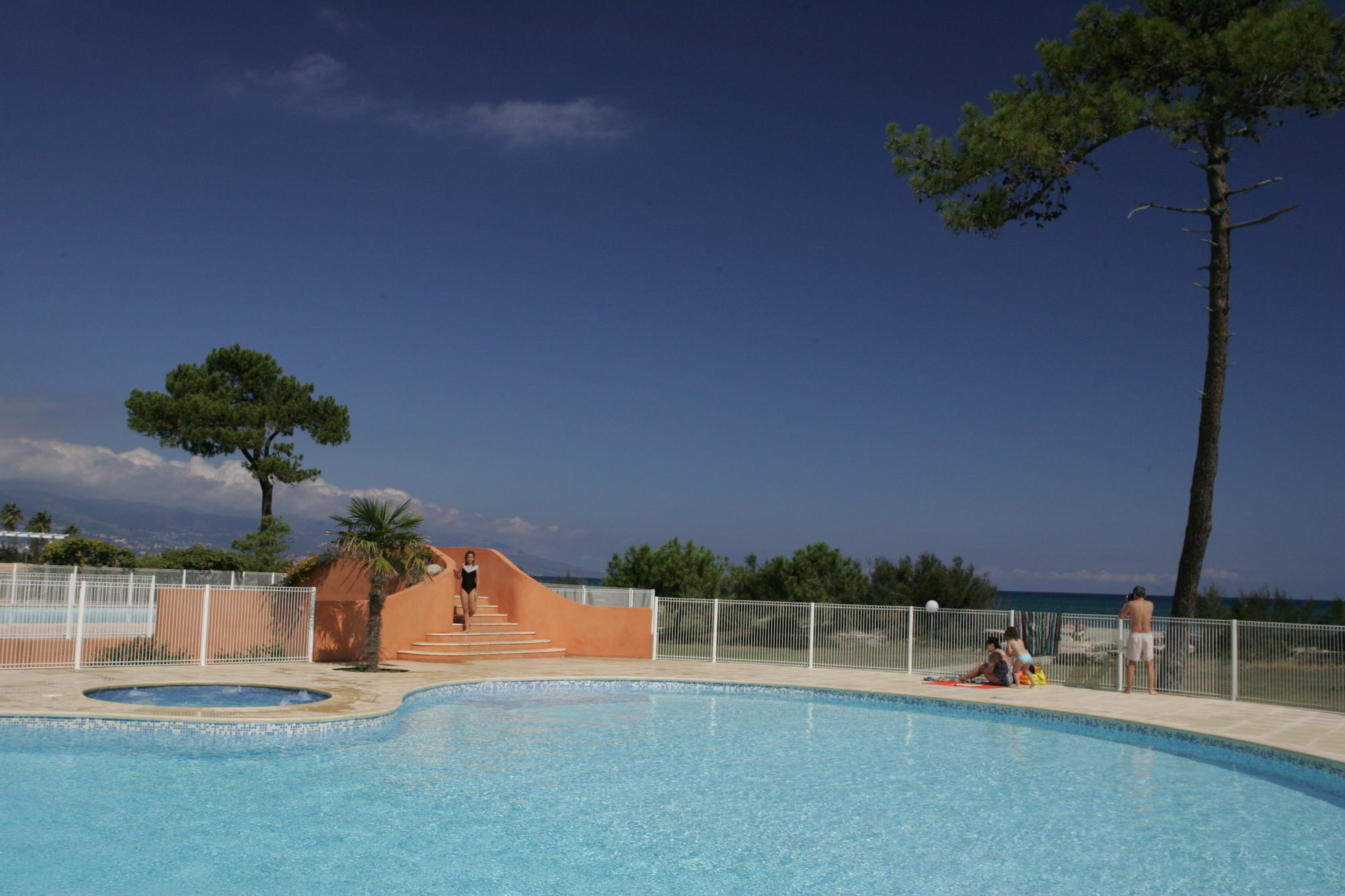 Residence Cala Bianca Борґо Екстер'єр фото