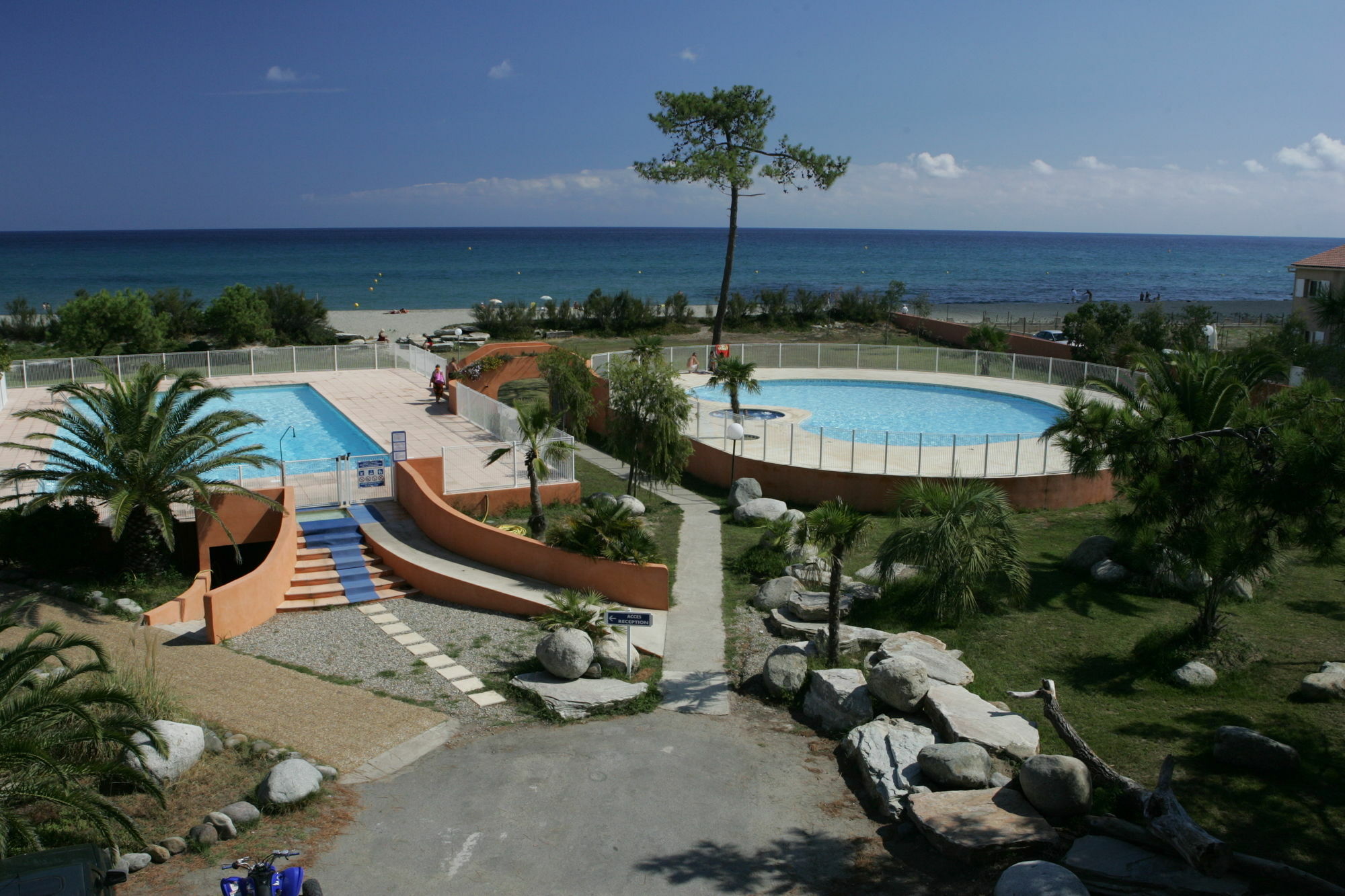 Residence Cala Bianca Борґо Екстер'єр фото